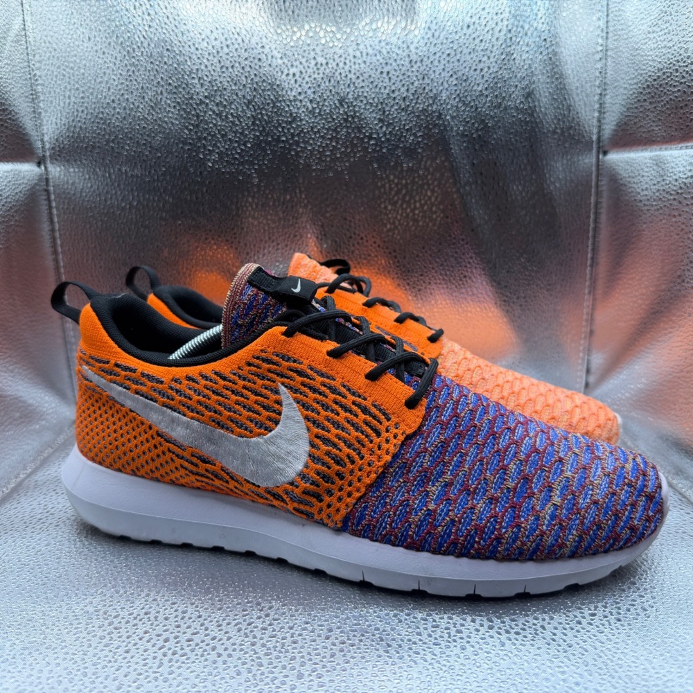Size 10 Nike Roshe NM Flyknit Mens Orange Fireberry Excellent 677243-100 Sneaker
